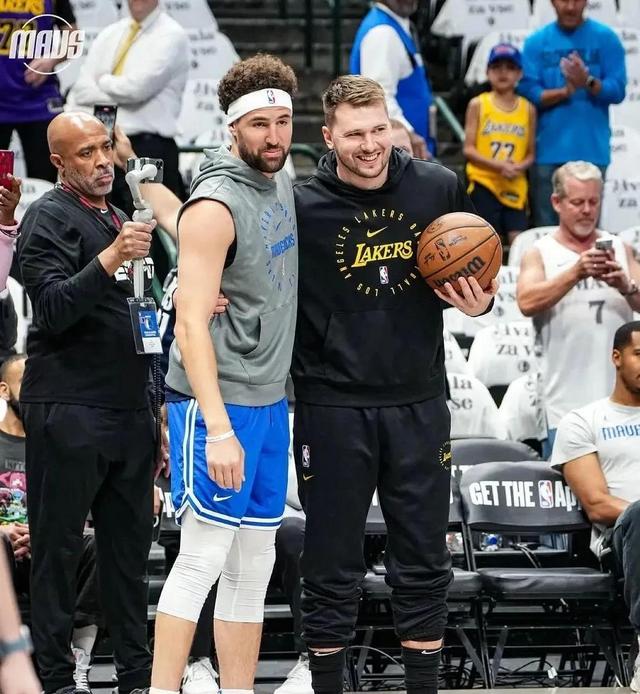 米乐m6官网入口登录-NBA球队赛事严阵以待，备战季后赛
